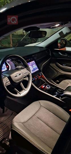 جيب جراند شيروكي